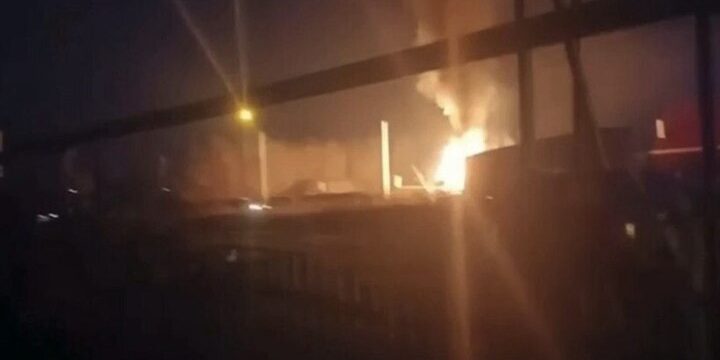 Фура снесла газовую трубу и загорелась в Нижегородской области