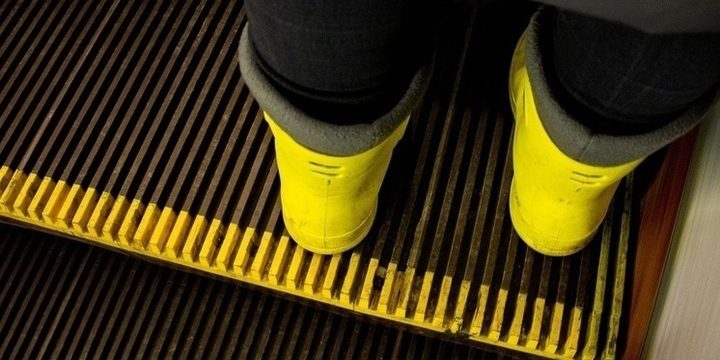 «Тулаавтодор» потратит на закупку спецобуви около 17 млн рублей