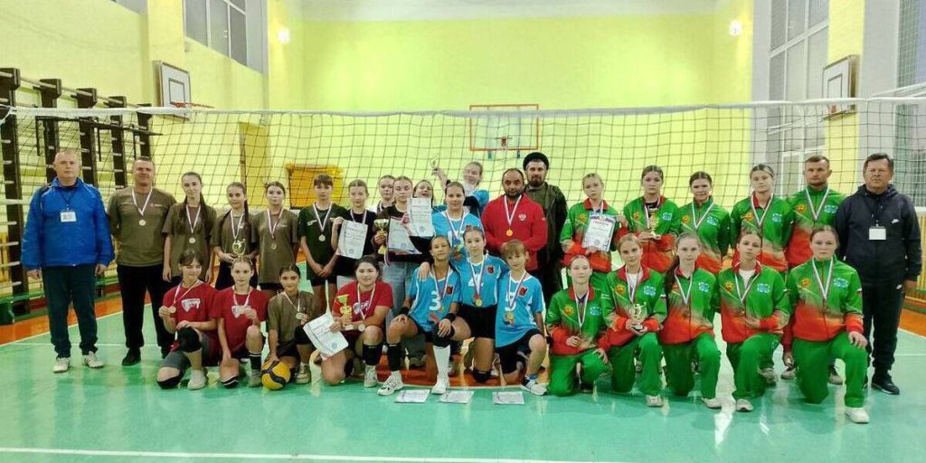 В запорожском Приморске прошёл турнир по волейболу «Герои Отечества» в честь участников СВО