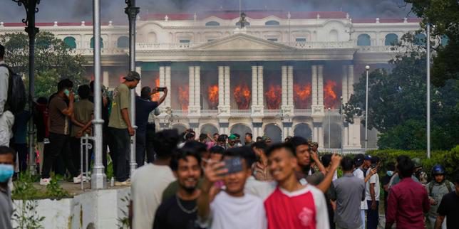 "La crisi politica in Nepal: dimissioni del primo ministro e incertezza nel paese dell'Himalaya"