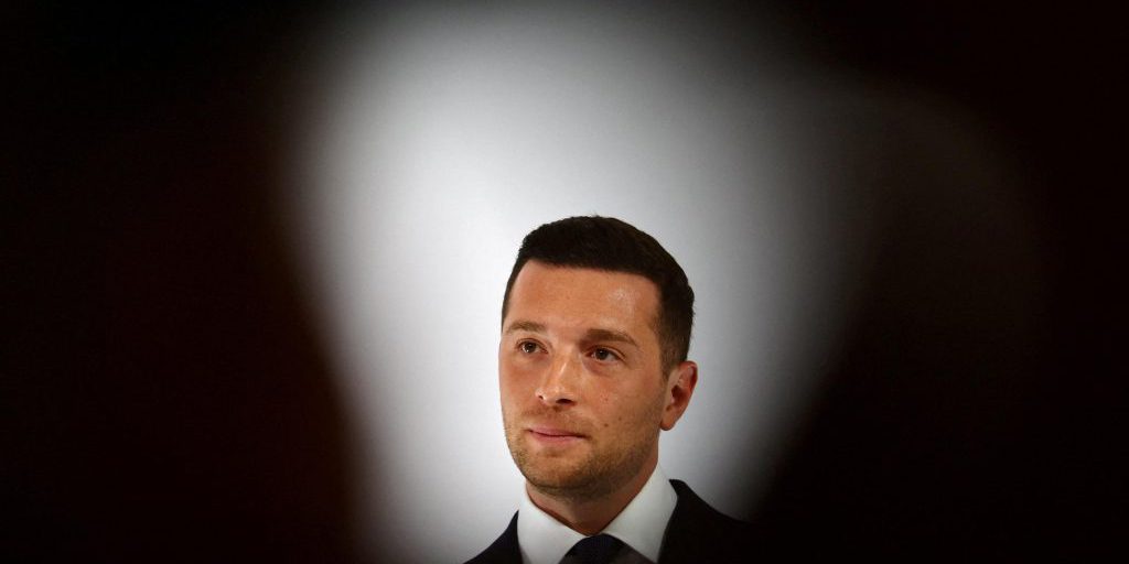 Marine Le Pen: la verità è l'unica difesa, afferma durante il discorso di auguri a Jordan Bardella