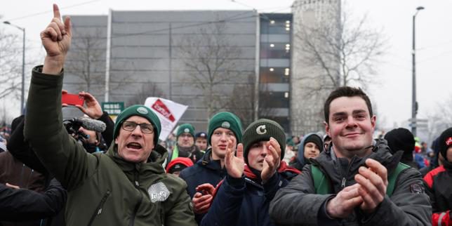 Parlamento europeo approva coinvolgimento Corte di giustizia UE per Mercosur, Francia applaude decisione