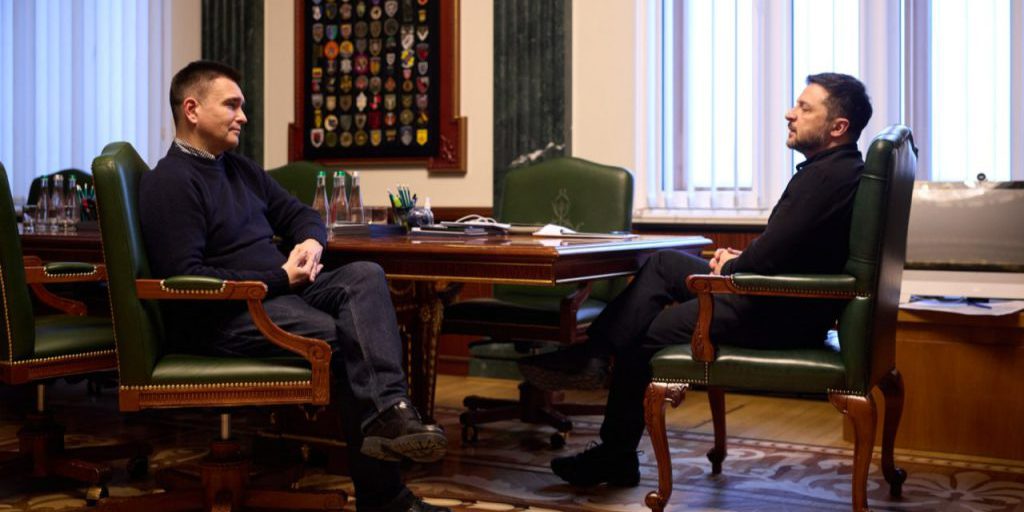 736245b0383281bf6b8e0b38b9e220b9-2