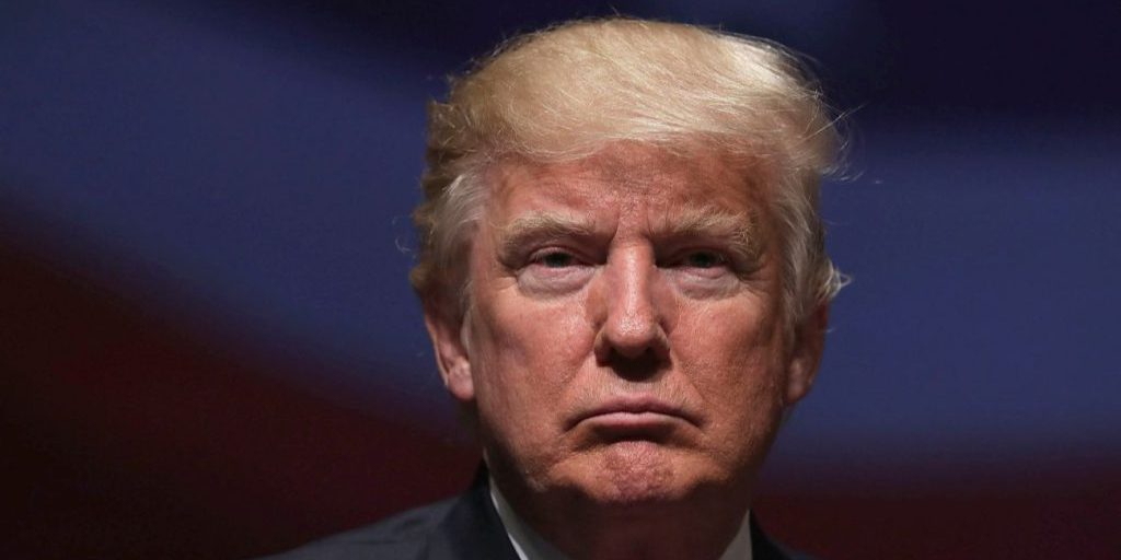 Trump avverte la vicepresidente venezuelana e sostiene la necessità della Groenlandia per la difesa americana