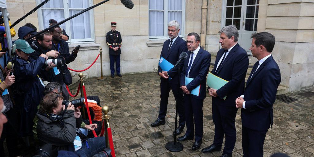 "Sébastien Lecornu: il nuovo primo ministro francese e le sfide della destra"