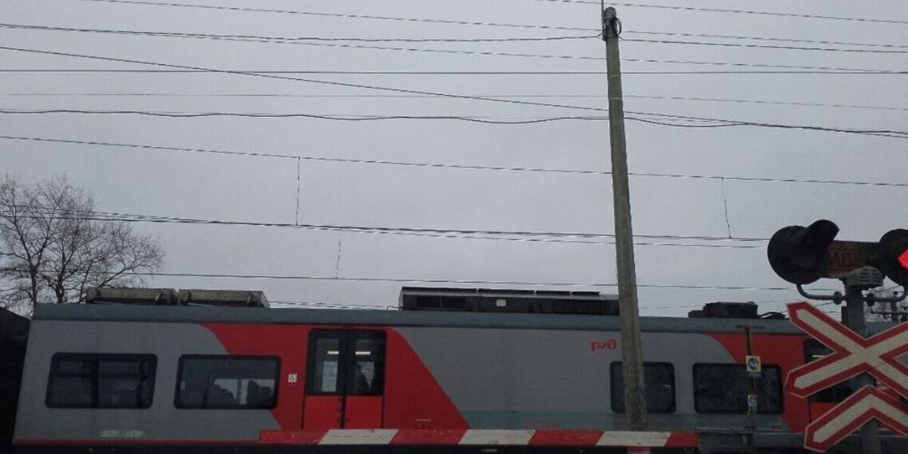 На станции Ивановская местная жительница попала под поезд