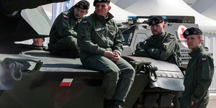 "La Polonia decide di non inviare truppe in Ucraina: motivazioni e prospettive future"