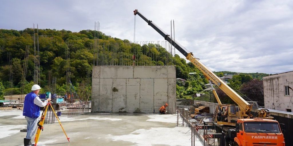 Nuova Scuola a Sochi: Un Passo Avanti per l'Istruzione e lo Sviluppo della Comunità
