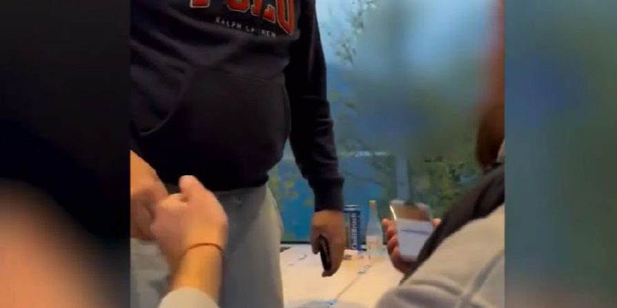 Russian-speaking man attacks Ukrainian family in Switzerland – video