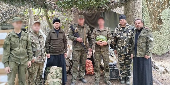 Брянские священники доставили помощь бойцам СВО в Курскую область