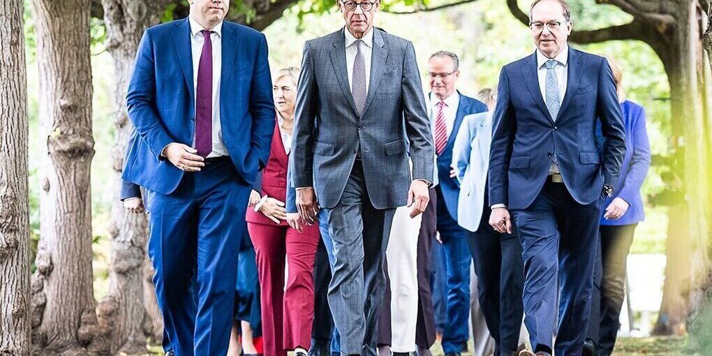 Aumenti salariali per i leader tedeschi: cosa cambia e perché