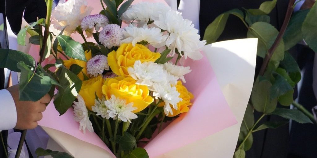 На подарки ко Дню учителя жители Тулы потратят в среднем 3500 рублей