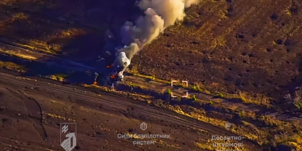 Ukrainian forces destroy Russian armoured convoy on Dobropillia front