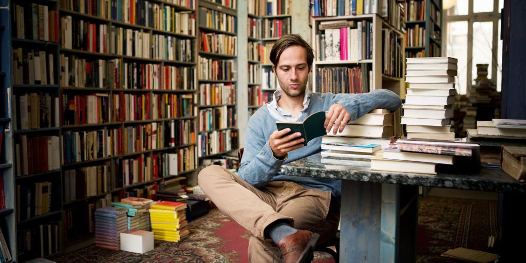 Leggere libri brevi per evitare che la lettura diventi un obbligo