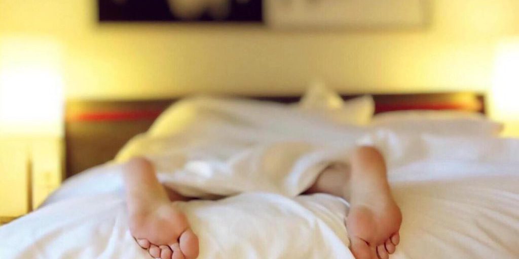Il Sonno Giusto per la Salute del Cuore: Scopri l'Orario Migliore per Dormire