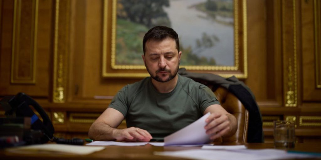 Zelenskyy parla con il vicepresidente americano Vance: aggiornamenti sulle trattative di pace