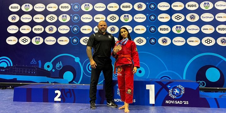 Atleta russa vince due medaglie di bronzo al campionato mondiale di grappling
