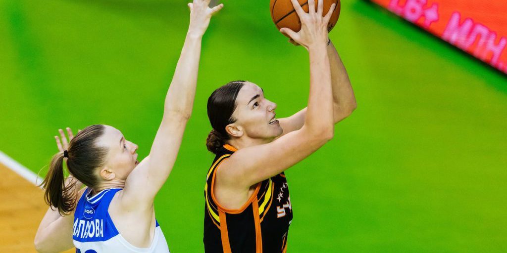 Vittoria Convincete dell'Ural UGMK contro il Novosibirsk Dinamo nel Campionato di Basket Russo