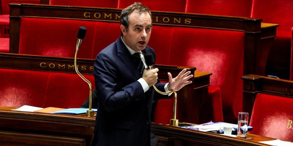 Sébastien Lecornu decide se usare il 49.3 o gli ordini per approvare il bilancio 2026