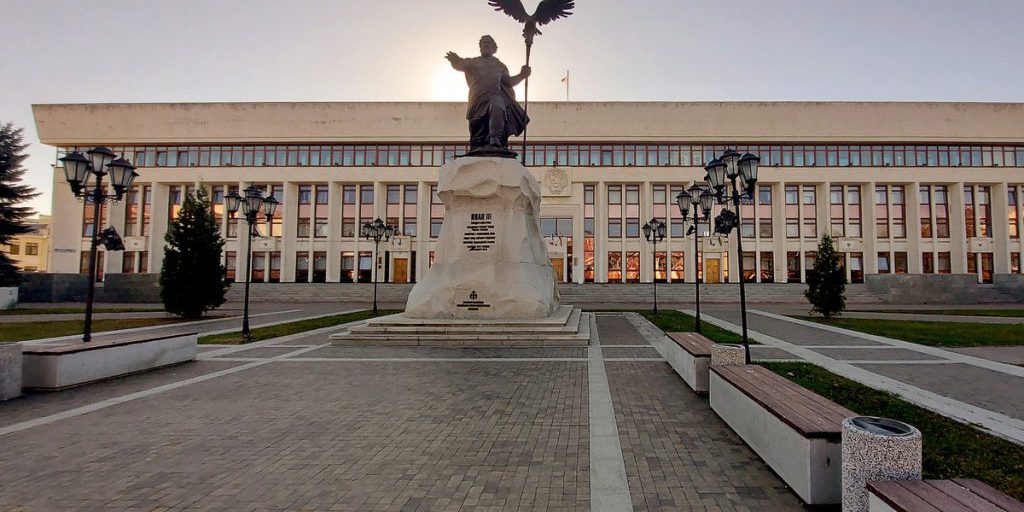 Premio Statale per la Vice Governatrice dell'Oblast' di Kaluga: Riconoscimento per il Servizio Pubblico