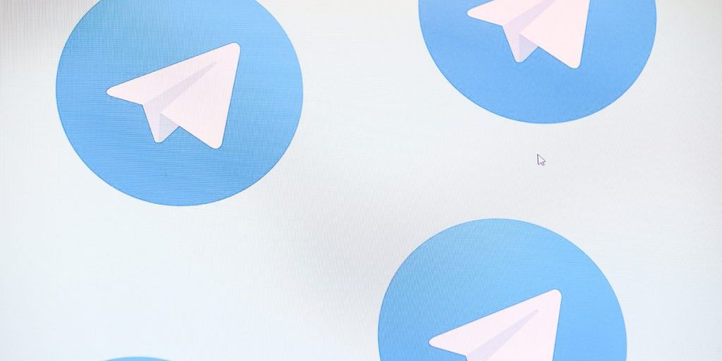 Сбой в работе Telegram и WhatsApp* в России: что известно