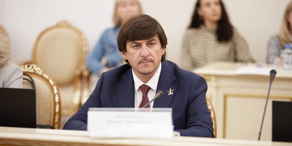 Мэр Тюмени выехал в ЛНР