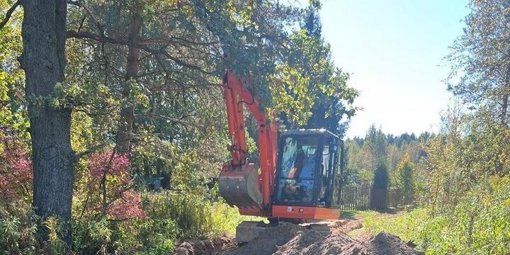 В козельской деревне строят газопровод