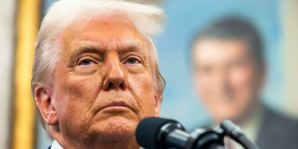 Indian PM assures Trump that his country will stop buying oil from Russia