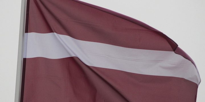 МВД примет меры для помощи россиянам, депортированным из Латвии