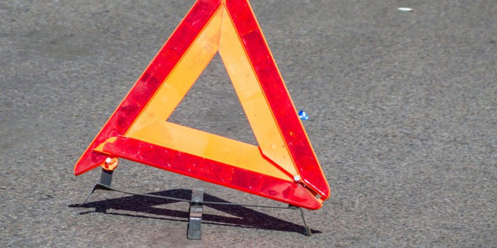 Incidente stradale a Kemerovo: cinque persone coinvolte, preoccupazioni per la sicurezza stradale