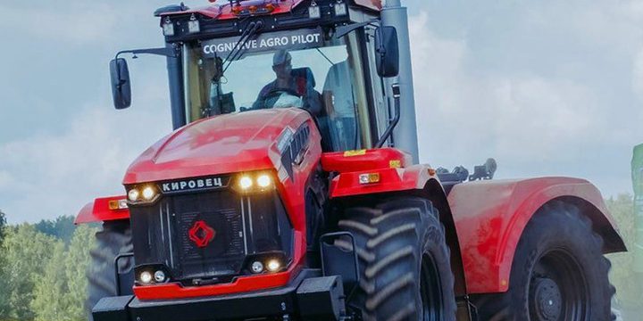 "Trattrici autonome: l'innovazione agricola che rivoluziona la regione di Nizhny Novgorod"