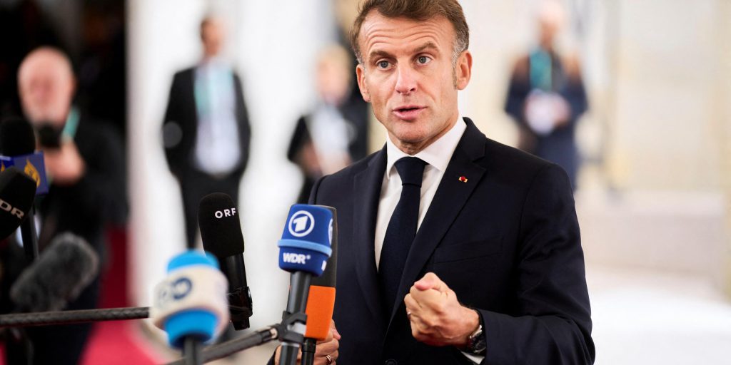 Crisi di fiducia per Emmanuel Macron: il presidente francese perde terreno all'interno del suo partito