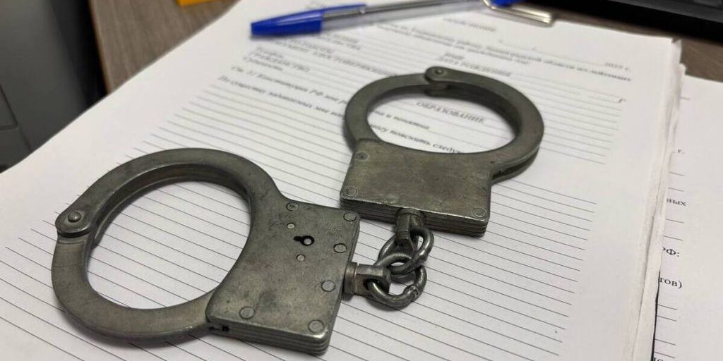 Суд Петербурга отправил в СИЗО кубинца за попытку сбыта 22 свертков наркотиков