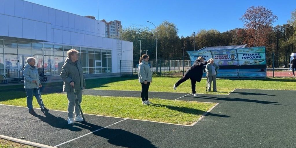 Жители Серпухова приняли участие в мастер-классе по городошному спорту