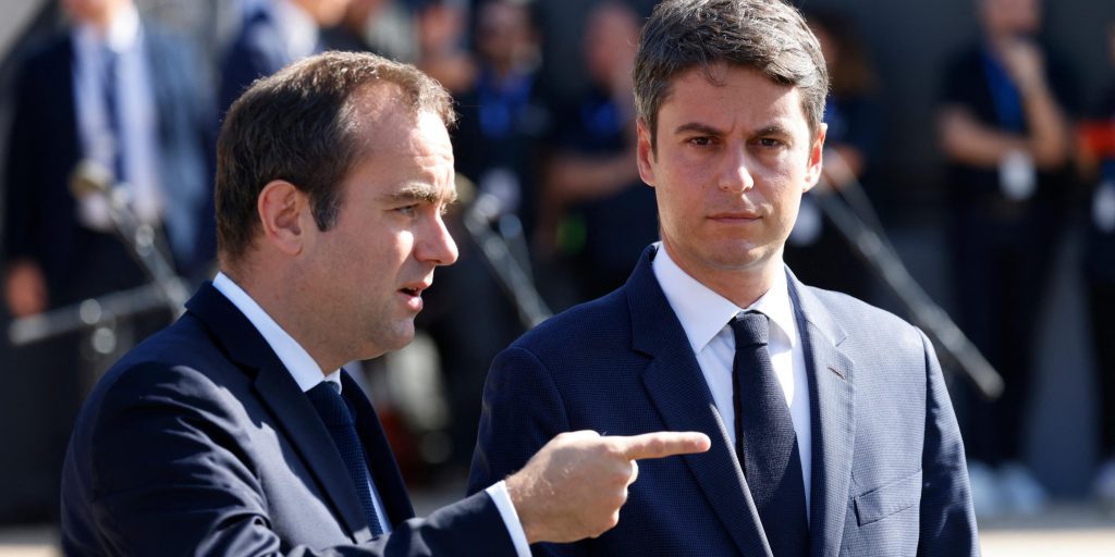 Coabitazione Forzata nel Macronismo: Lecornu e Attal alla Ricerca di un Modus Vivendi