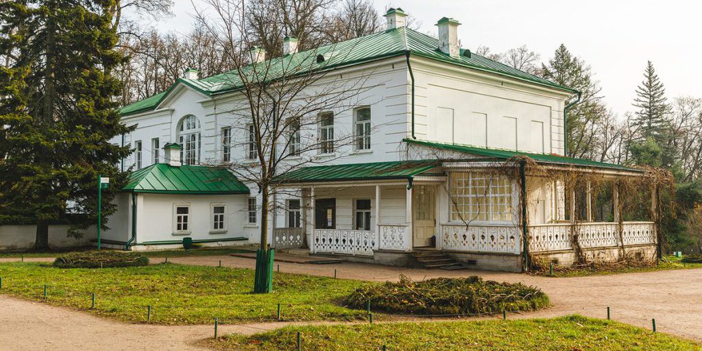 La Casa di Tolstoj a Jasnaja Poljana Chiude Temporaneamente per la Stagione Invernale