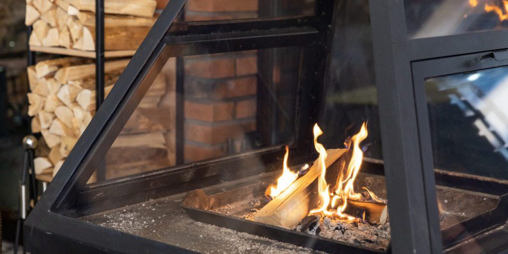 Trasporto di Legna dal Bosco: Regole e Conseguenze per un Uso Responsabile