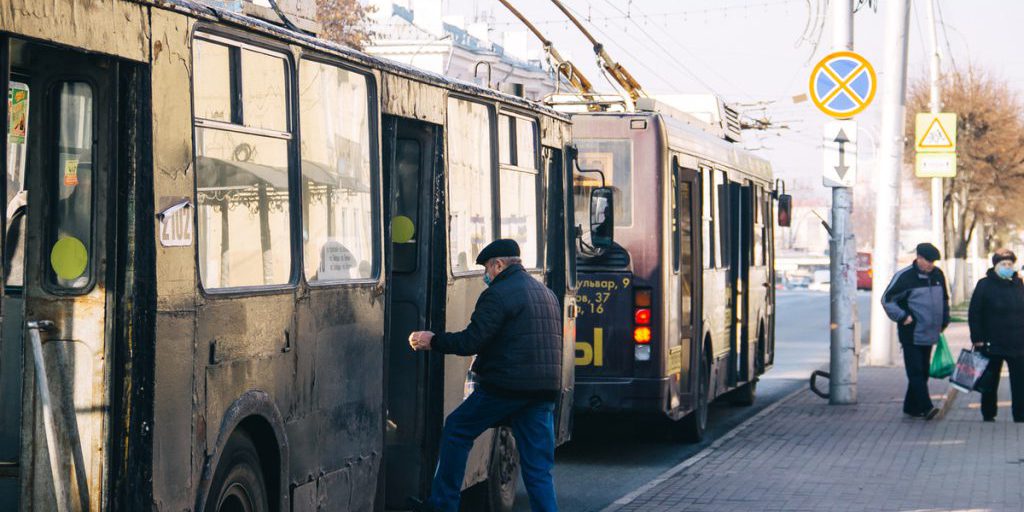 Рязанцам напомнили об изменении схемы движения троллейбусов в центре города
