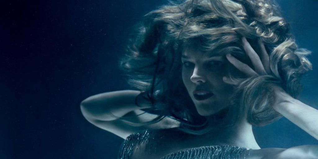 Pirelli lancia il nuovo calendario The Cal 2026 a Praga, con fotografia norvegese e messaggio di libertà e qualità