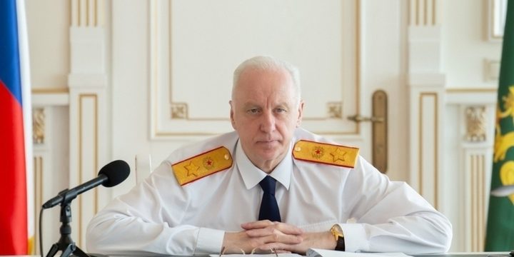 "Александр Бастрыкин richiede un rapporto sull'indagine delle violazioni dei diritti dei residenti di Šlisselburg: l'importanza della tutela dei cittadini durante la ricollocazione"