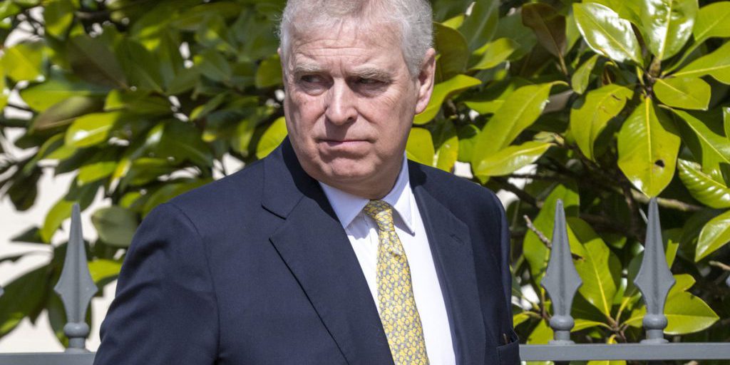 Il Principe Andrea del Regno Unito al centro di una controversia per la sua corrispondenza privata con il pedofilo Jeffrey Epstein