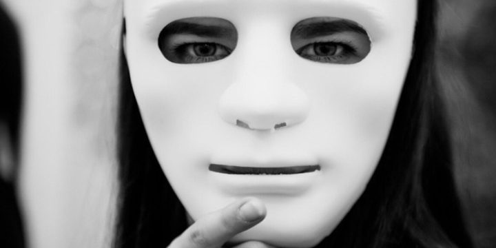 Pericoli dello Spiritismo: La Chiesa Ortodossa Russa Avverte sui Rischi dell'Evocazione delle Anime