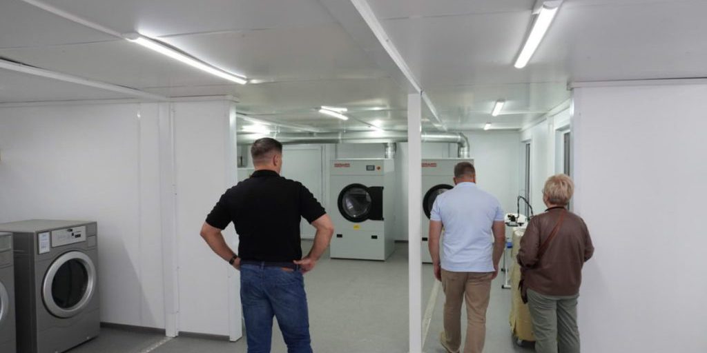 Сахалинский министр проверил ремонт в Шахтерском детском доме-интернате