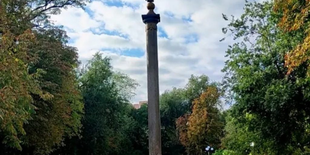 Жители Ростова обеспокоены состоянием одного из старейших памятников города — Александровской колонны