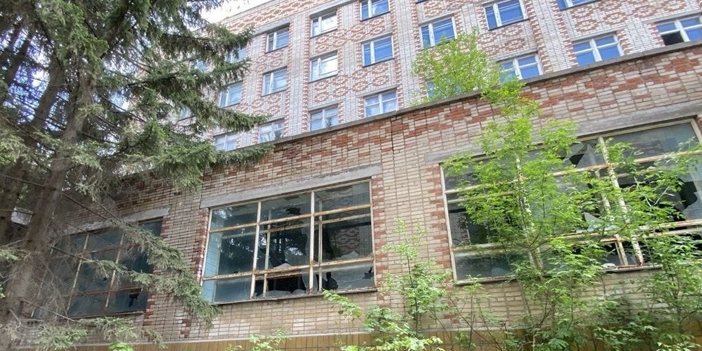 В Плавске здание с земельным участком продается за 17 млн рублей