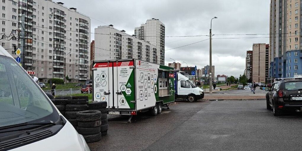 Экологи вывезли из Петербурга больше 56 тонн опасностей за семь дней