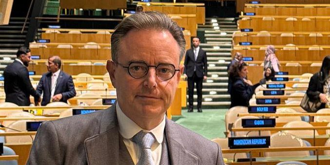 Il Belgio fissa condizioni stringenti per il prestito di 140 miliardi di euro all'Ucraina, chiedendo garanzie per coprire rischi potenziali di oltre 170 miliardi di euro