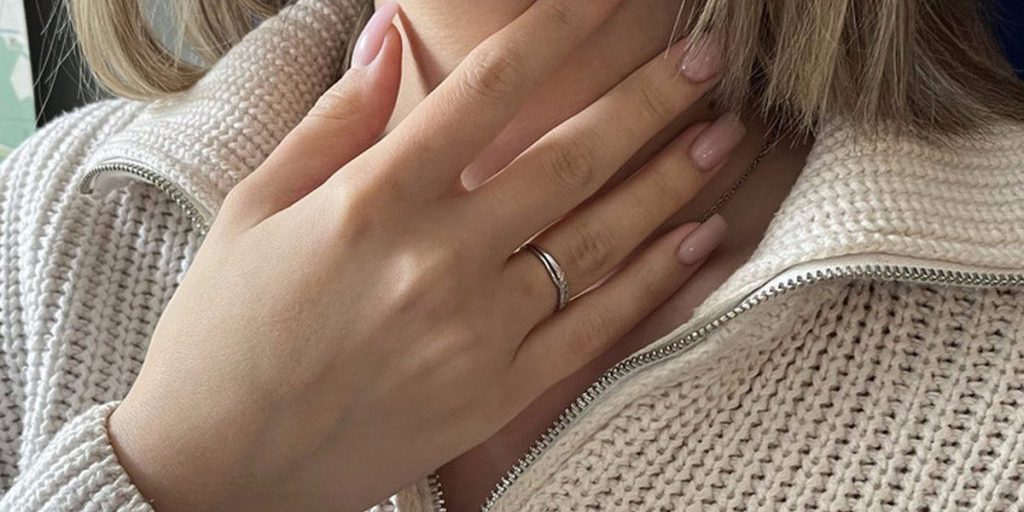 Дерматовенеролог Ветрова: стресс сказывается на состоянии кожи