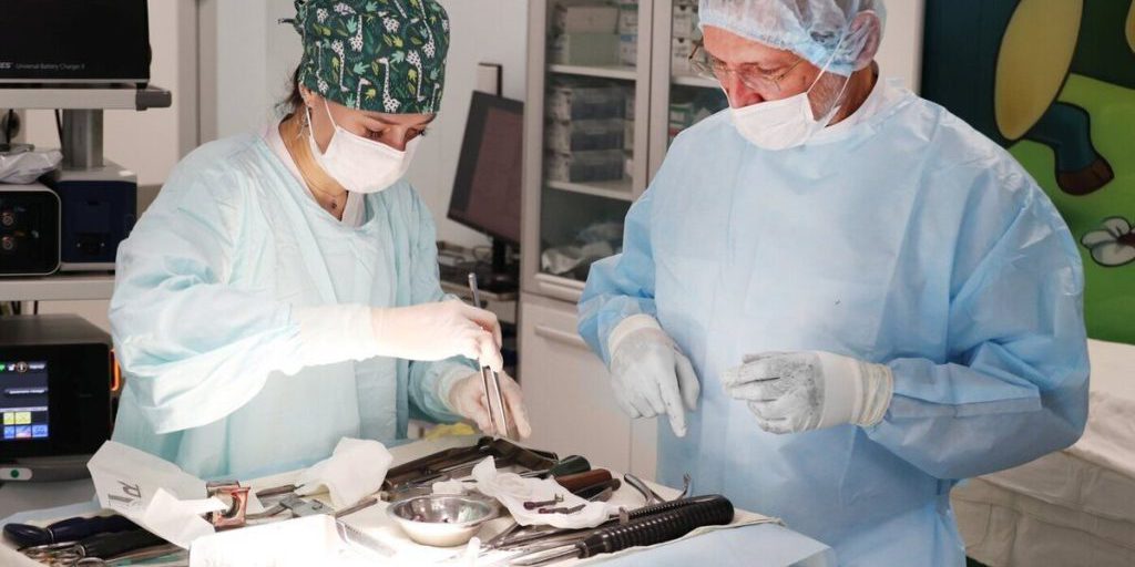 Ракова рассказала о прорыве в лечении тяжелых деформаций позвоночника у детей в Москве