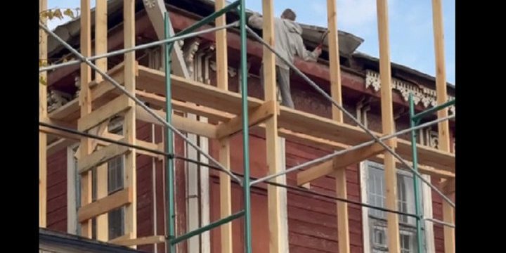 В Рязани возбудили административное дело из-за ремонта летнего клуба